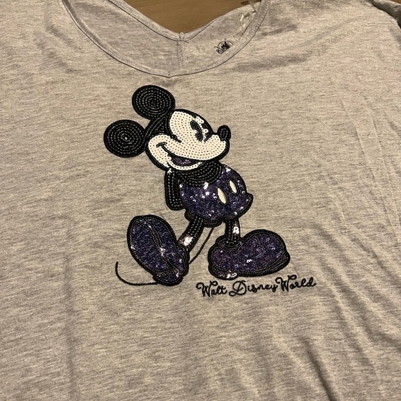 Disney Tops - Walt Disney World women’s shirt
